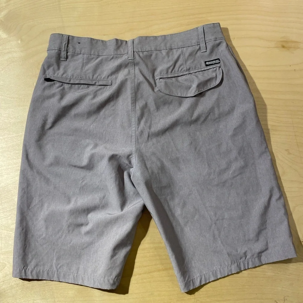 Ron Jon Light Gray Men's Flat Front Shorts 32 (OM)